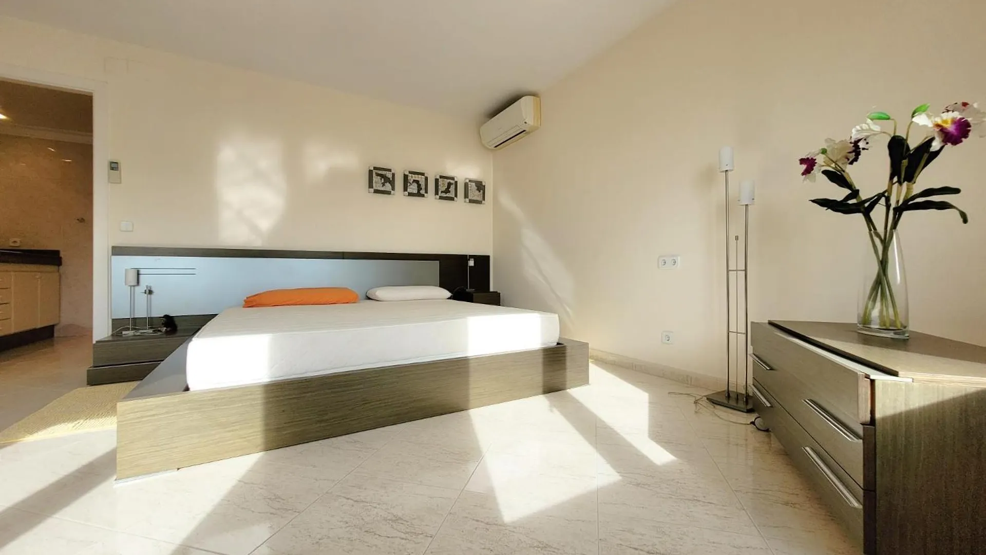Semesterbostad La Marina Villa Lloret de Mar